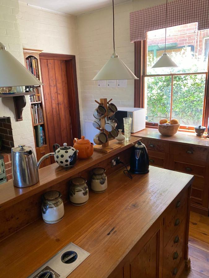 Yass Central Bed & Breakfast מראה חיצוני תמונה